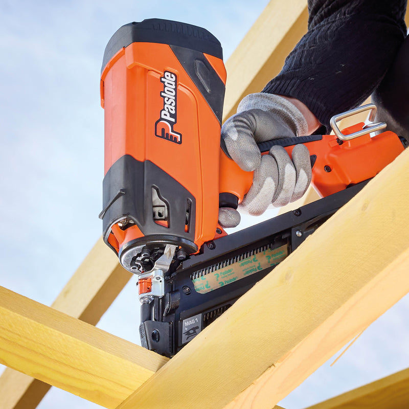 Afbeelding laden in Galerijviewer, Paslode - COMBI Xi Li STRIPNAGELAPPARAAT/ANKERAPPARAAT OP GAS(35-90MM)