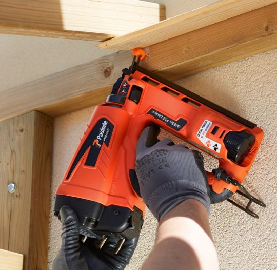 Afbeelding laden in Galerijviewer, IM65AF16 Li AFWERKNAGELAPPARAAT OP GAS (32-63MM)